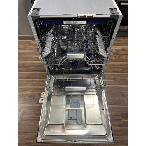 vn 11134275 7ras8 mcfqyqz9qfz7a9