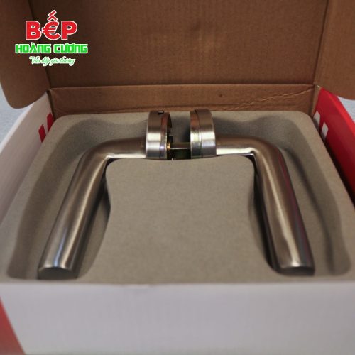 Hafele 903.99.977 tay nắm gạt cửa phòng - inox 304, nắp che, tuổi thọ cao, lắp đặt linh hoạt 11 Hafele 903.99.977 tay nắm gạt có nắp che, inox mờ chống gỉ, vận hành nhẹ nhàng.