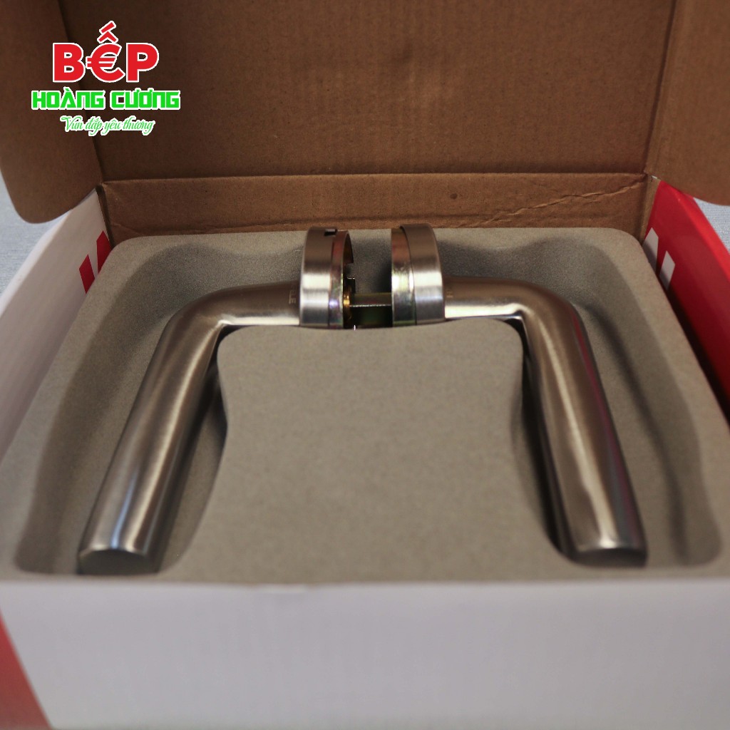 Hafele 903.99.977 tay nắm gạt cửa phòng - inox 304, nắp che, tuổi thọ cao, lắp đặt linh hoạt 6 Hafele 903.99.977 tay nắm gạt có nắp che, inox mờ chống gỉ, vận hành nhẹ nhàng.