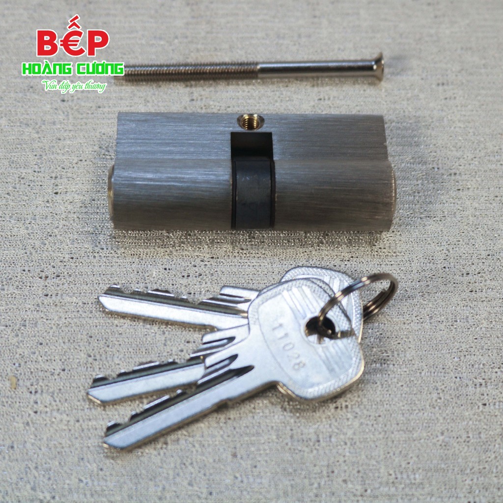 Hafele 916.95.116 ruột khóa 2 đầu chìa, dài 65mm, vật liệu đồng thau cao cấp, lắp đặt thuận tiện. 7 Hafele 916.95.116 ruột khóa 2 đầu chìa, 65mm, chất liệu đồng thau, chống khoan và dễ lắp đặt.